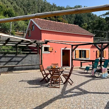 Avo Domingas Mountain Retreat - Unit A Apartment *
